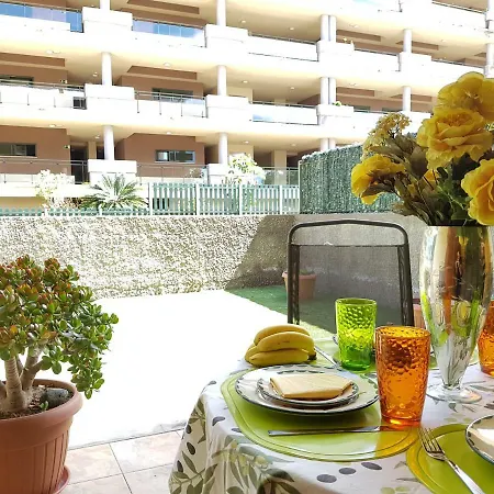 아파트 Apartamento Con Parking Y Piscina *